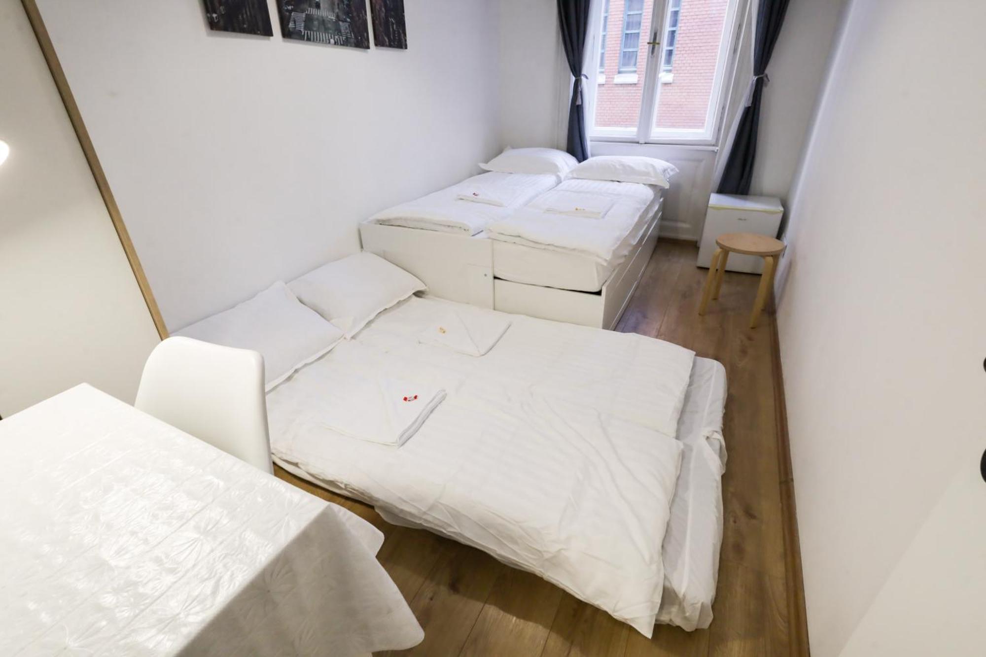 Budapest Pest-Port Apartment 4 Rooms For 16 Person Exterior photo